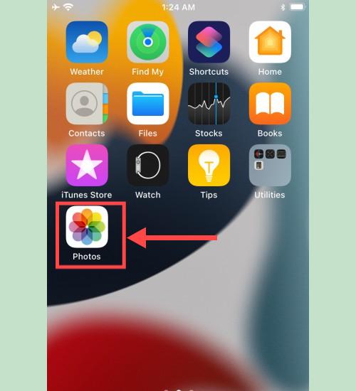 फ़ोटो ऐप में सेव किए गए वीडियो का एक्सेस करना: iPhone होम स्क्रीन में 